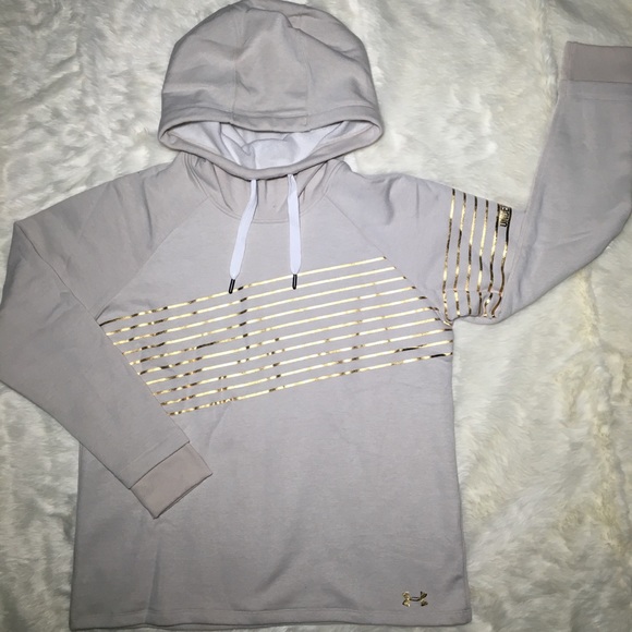 Under Armour Tops - **LOWEST OFFER** NWT Under Armour hoodie Under Armour Tops - **LOWEST OFFER** NWT Under Armour hoodie